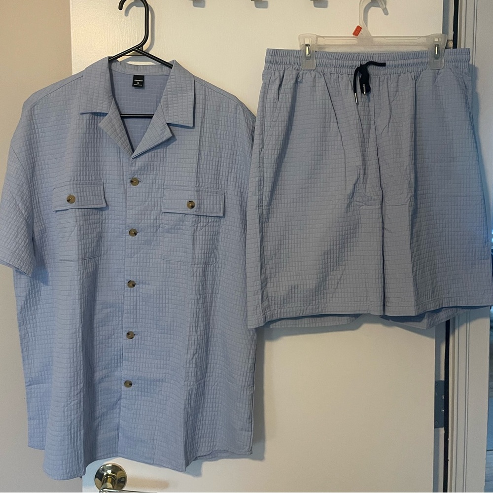 SHEIN Light Blue Casual Button Down Shirt